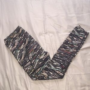 Lulu lemon leggings with side pockets